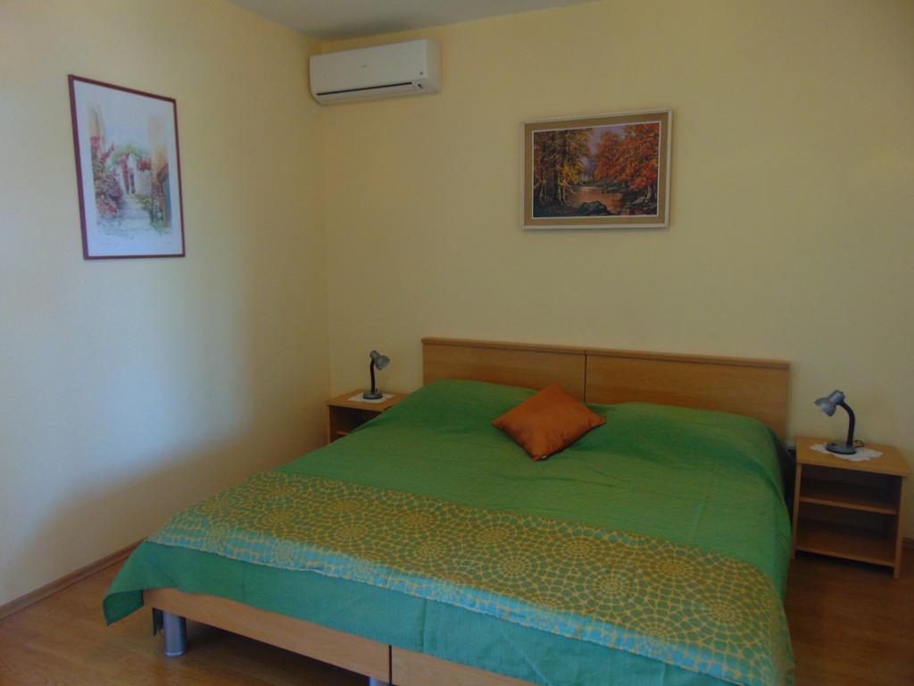 Guest House Jelsa Jelsa  Room photo